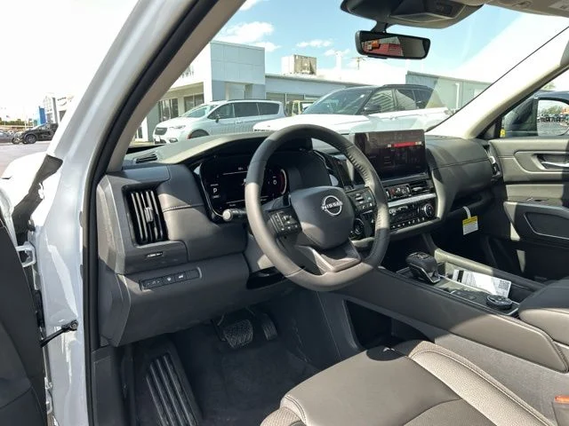 New 2026 Everest White Pearl TriCoat Nissan SL image 29