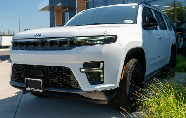 2026 Jeep Grand Wagoneer Limited Reserve