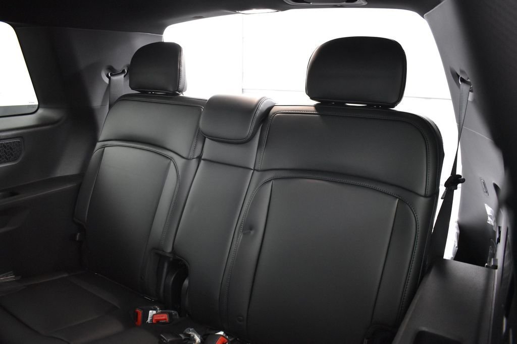 New 2027 Glacial White Pearl Kia SX image 21