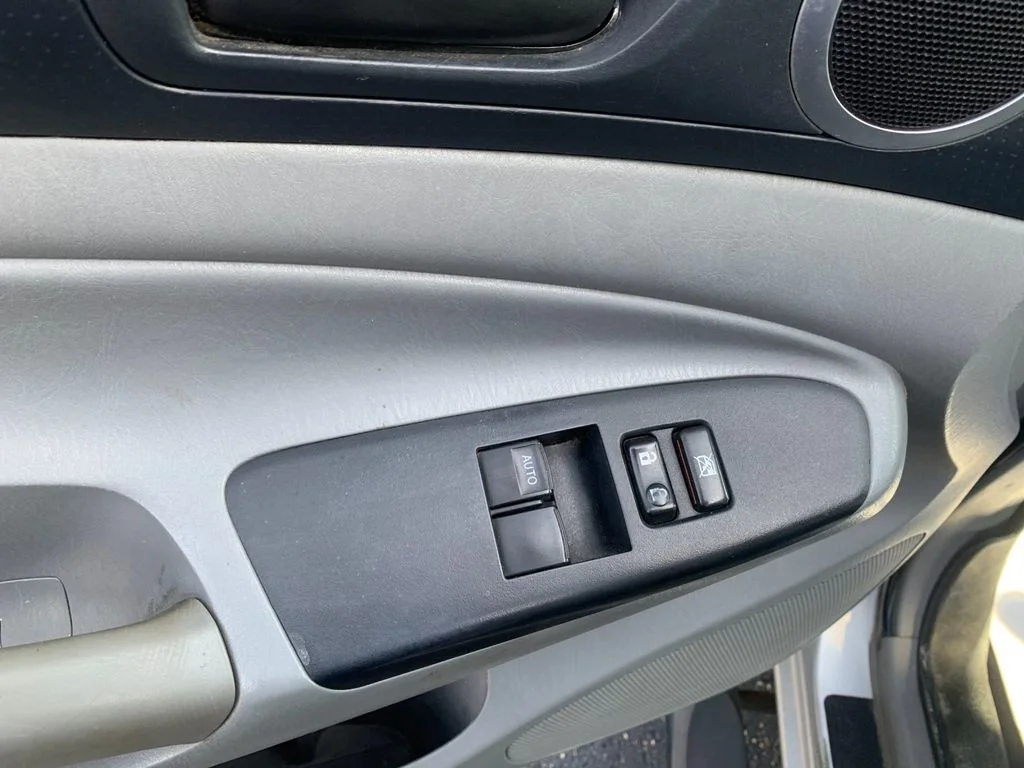 Used 2013 Silver Toyota Base image 13