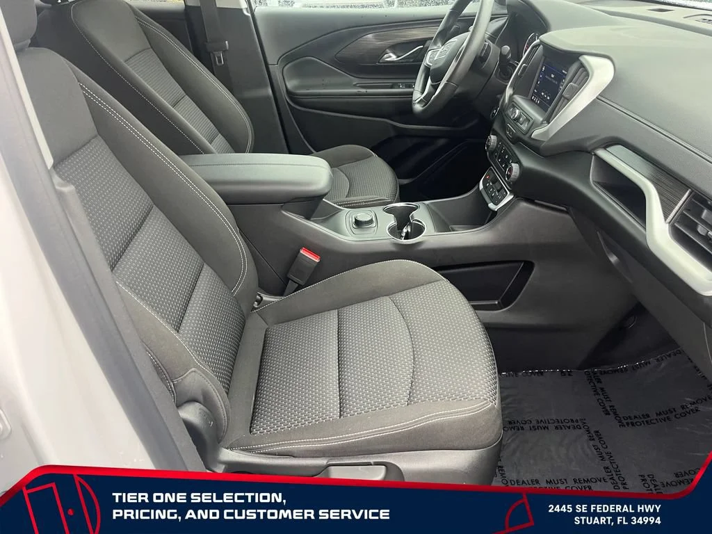 Used 2024 Summit White GMC SLE image 19