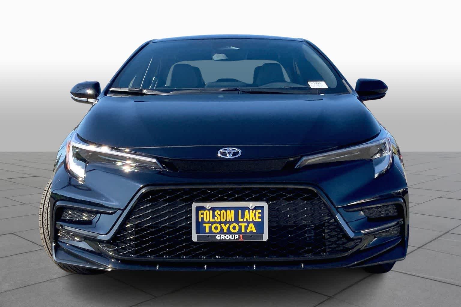 New 2026 Midnight Black Metallic Toyota Hybrid SE image 3