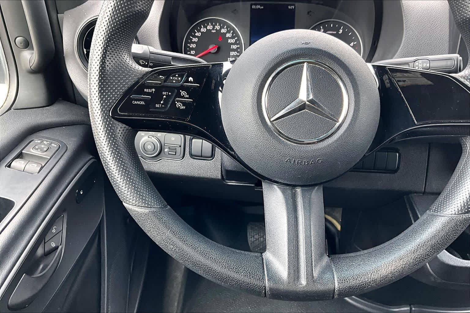 Used 2025 Arctic White Mercedes-Benz  image 26