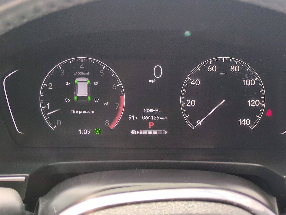 Used 2024 Modern Steel Metallic Honda Touring image 18