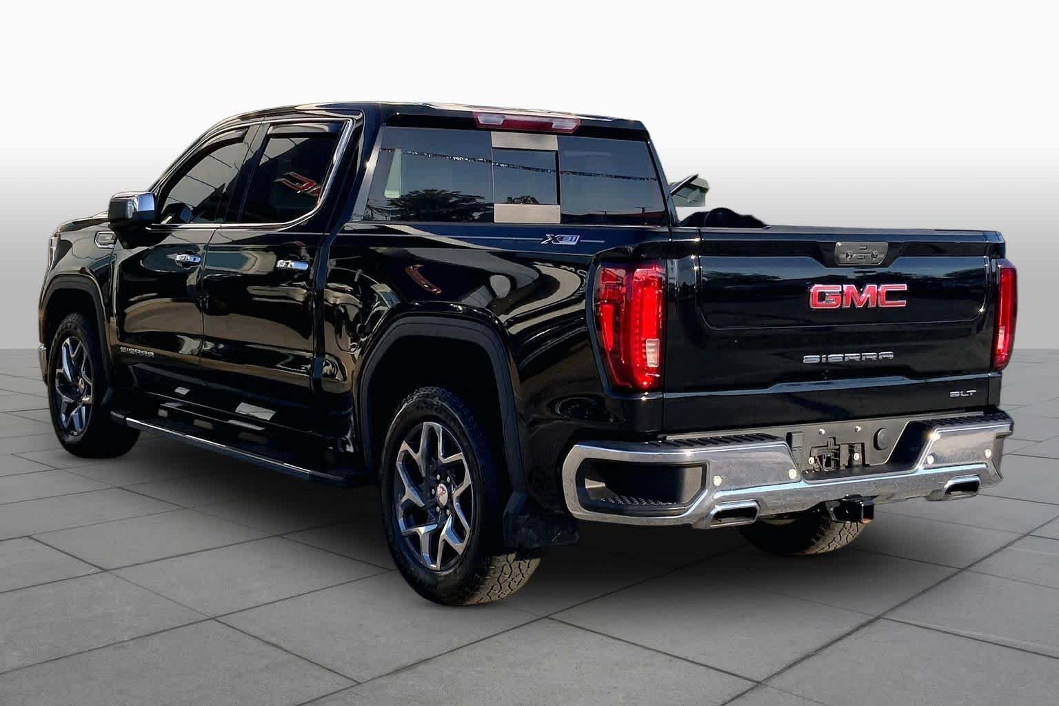 Used 2023 Onyx Black GMC SLT image 11