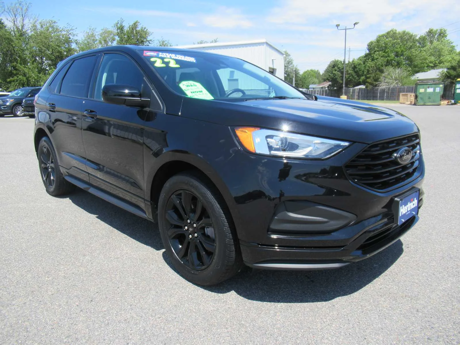 Used 2022 Agate Black Ford SE image 3
