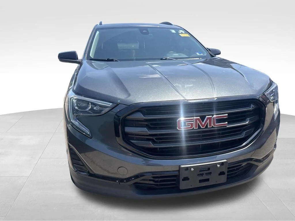 Used 2021 Gray GMC SLE image 4