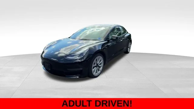 Used 2022 Black Tesla Long Range image 2