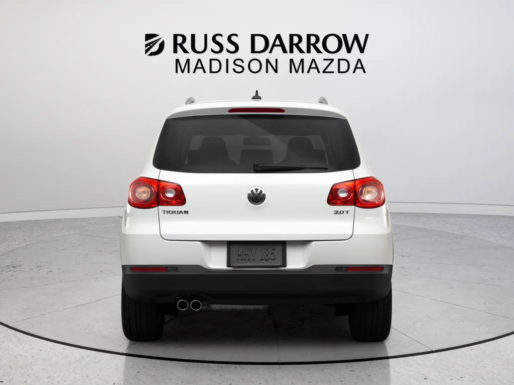 Used 2011 White Volkswagen S image 3