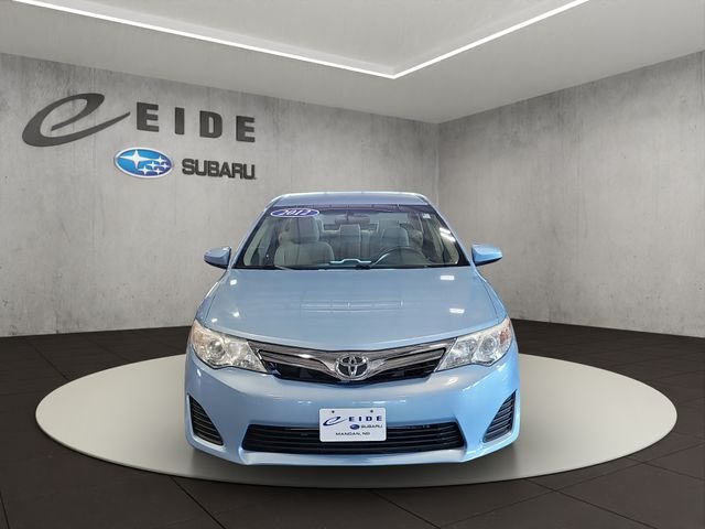 Used 2012 Clearwater Blue Toyota LE image 4