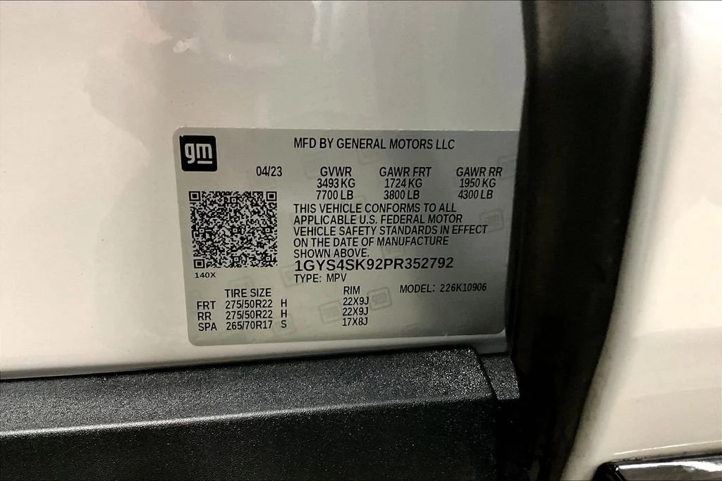 Certified Used 2023 Crystal White Tricoat Cadillac Escalade ESV-V image 19