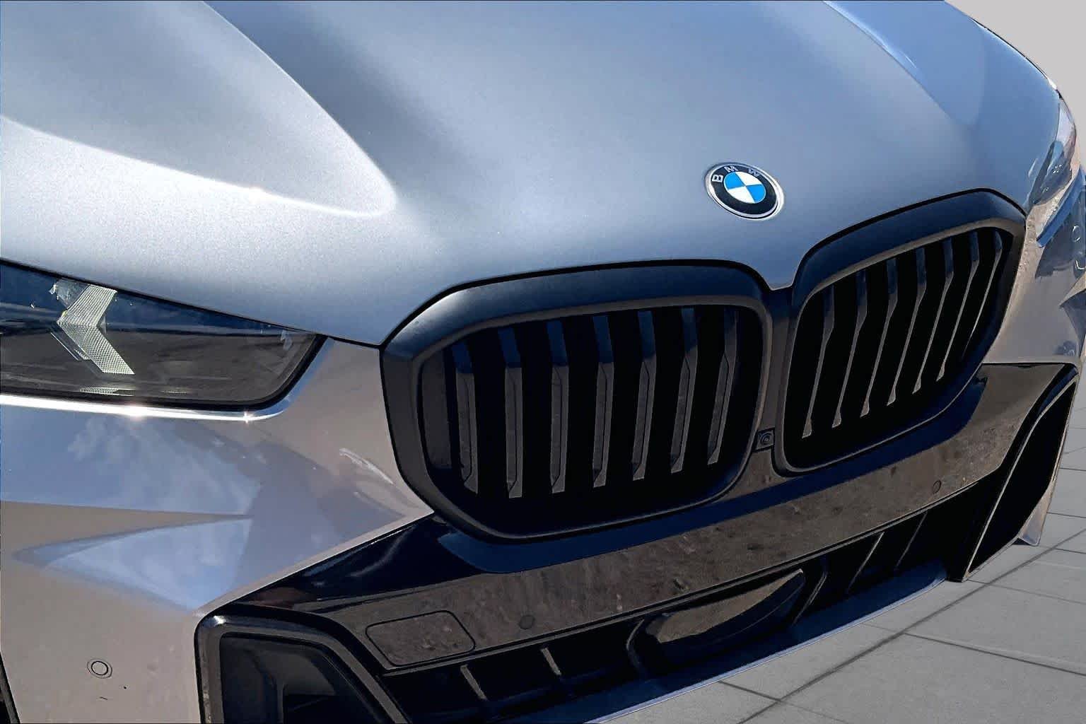 Certified Used 2025 Skyscraper Grey Metallic BMW xDrive40i image 27