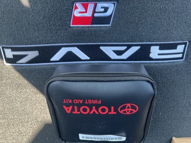 2026 Toyota RAV4 Plug-in Hybrid GR Sport - Photo 17