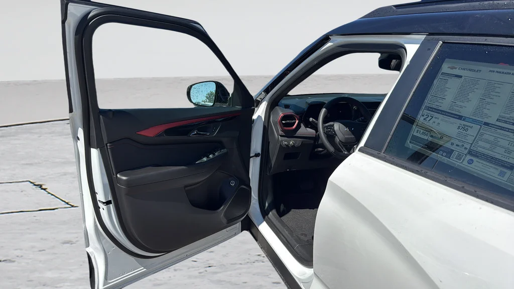 New 2026 Iridescent Pearl Tricoat Chevrolet RS image 24