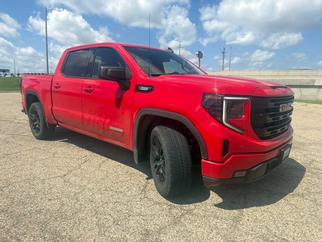 Used 2022 CARDINAL RED GMC Elevation image 2