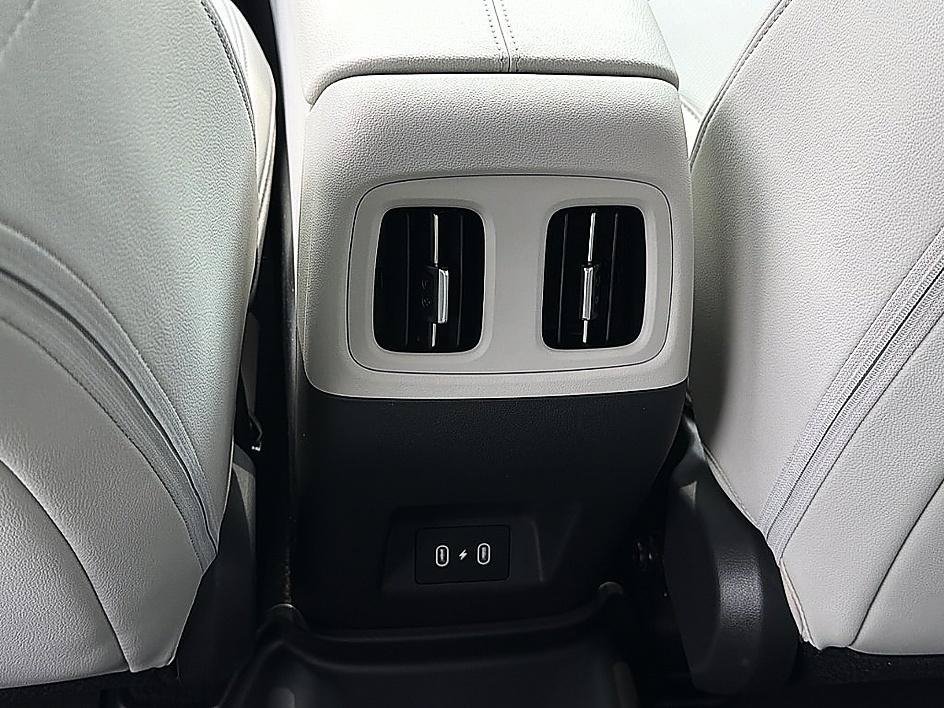 New 2026 Hampton Gray Hyundai SEL Plus FWD image 7