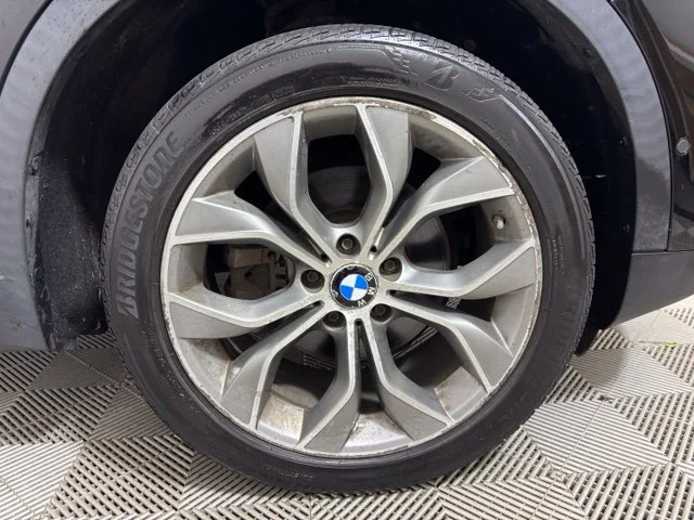 Used 2016 Jet Black BMW xDrive28i image 23