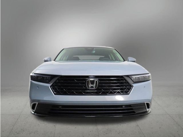New 2026 Urban Gray Pearl Honda Touring image 8
