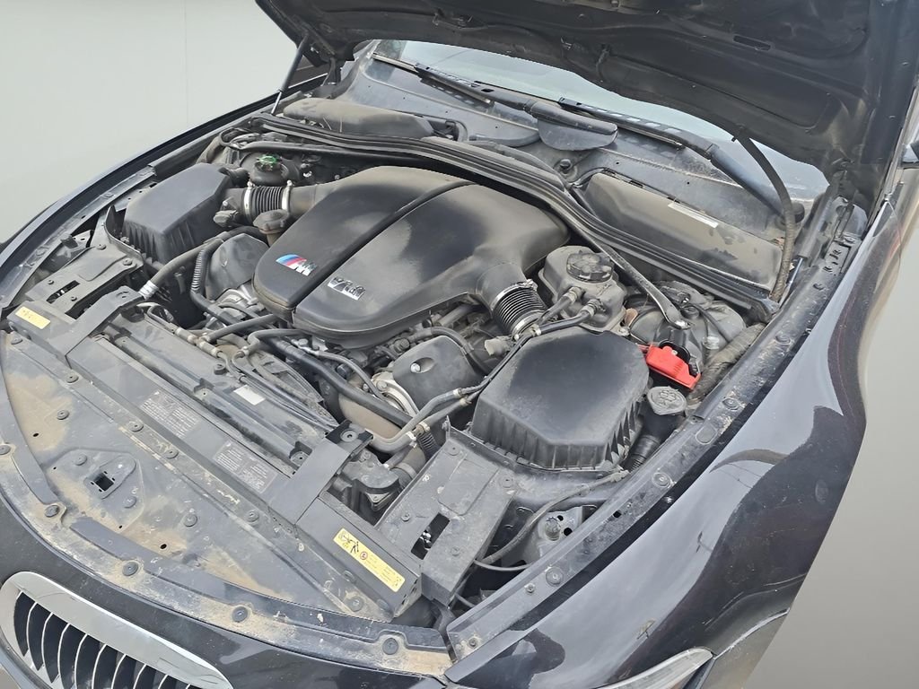 Used 2006 Black Sapphire Metallic BMW M6 image 14