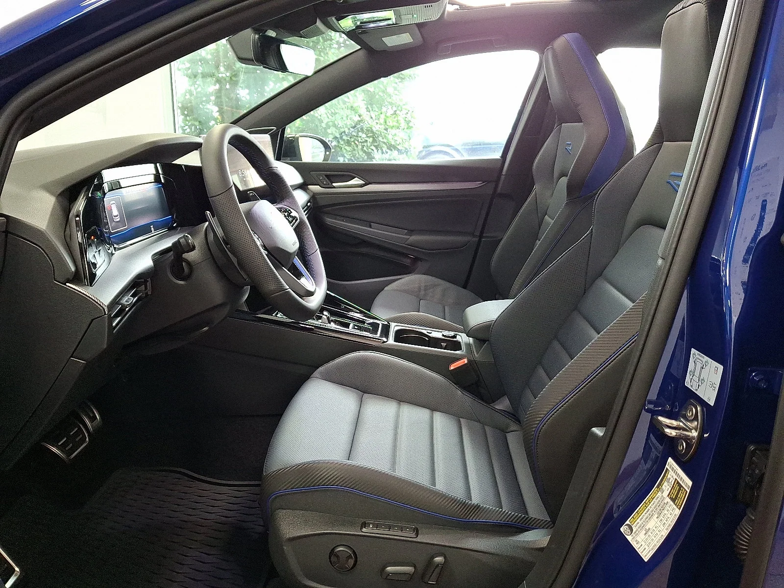 New 2026 Lapiz Blue Metallic Volkswagen  image 10