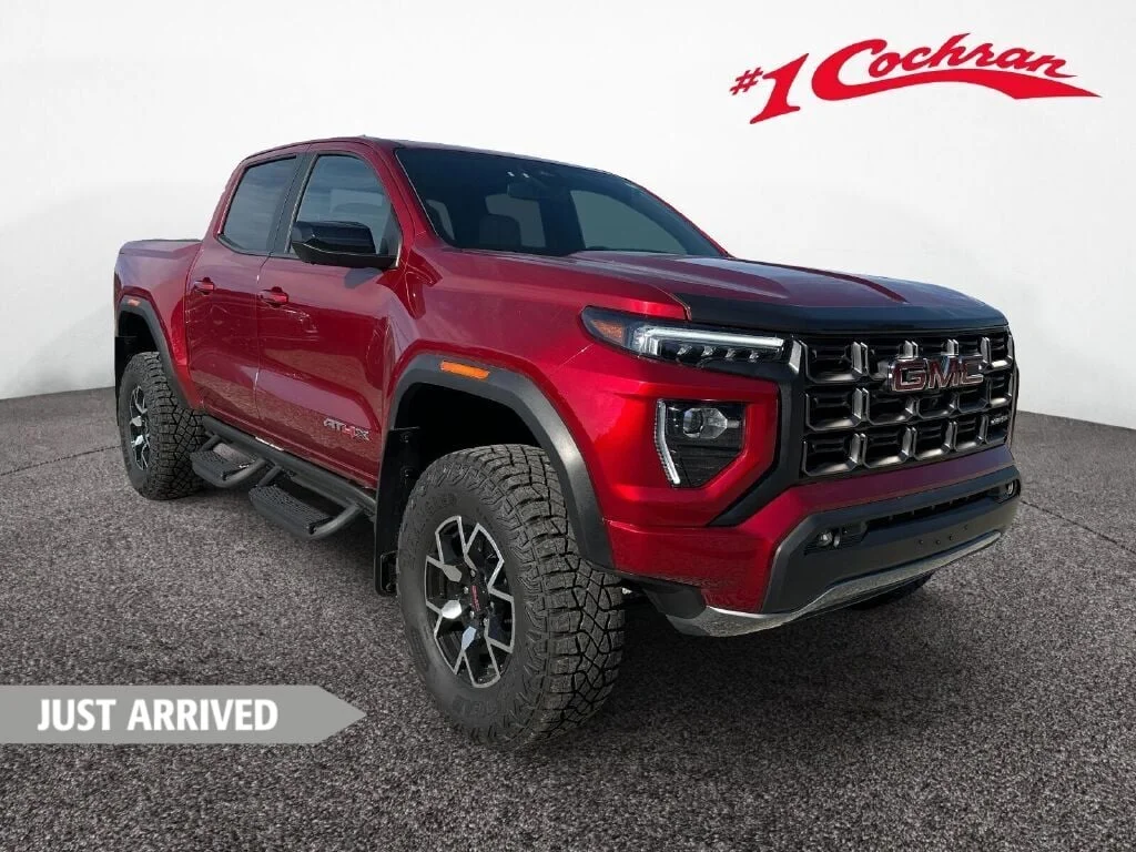 2025 GMC Canyon 4WD AT4 Crew Cab Short Box's photo
