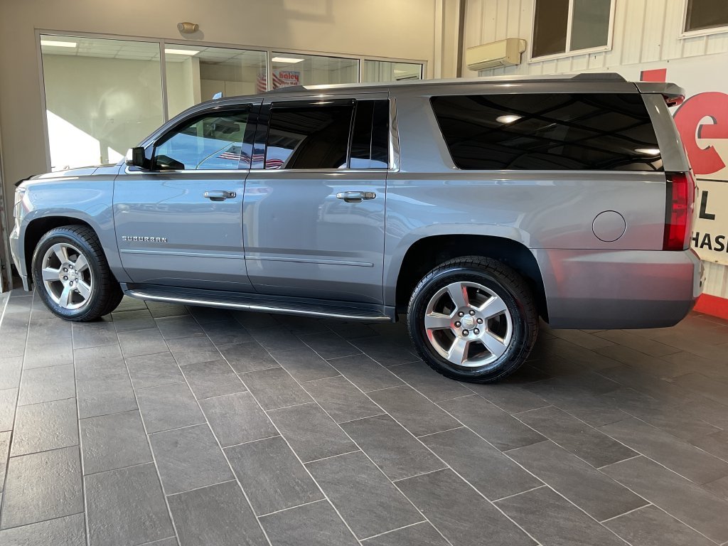 Used 2020 Gray Chevrolet Premier image 5