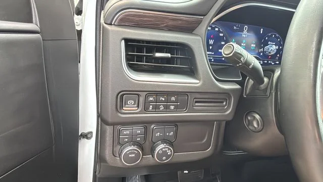 Used 2024 White Chevrolet Z71 image 22