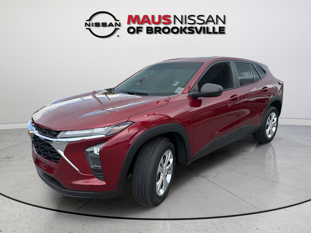 Used 2025 Red Chevrolet LS image 4