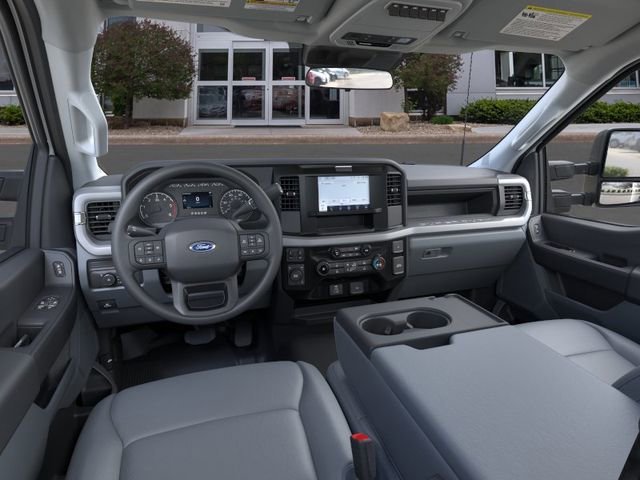 2025 Ford F-600 Super Duty Chassis Cab XL - Photo 9