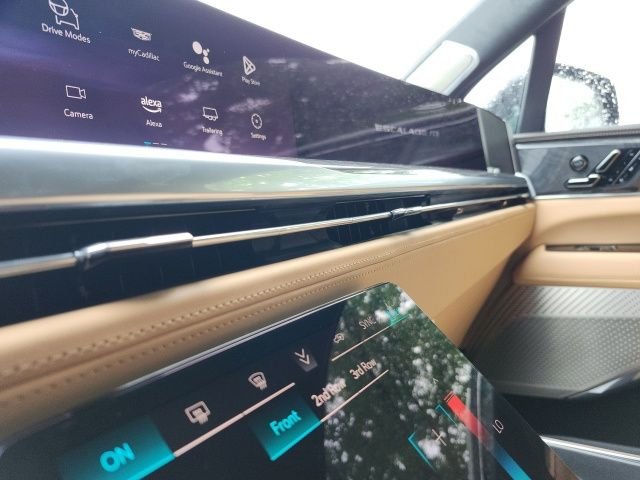 2025 Cadillac Escalade IQ Sport 2 - Photo 37