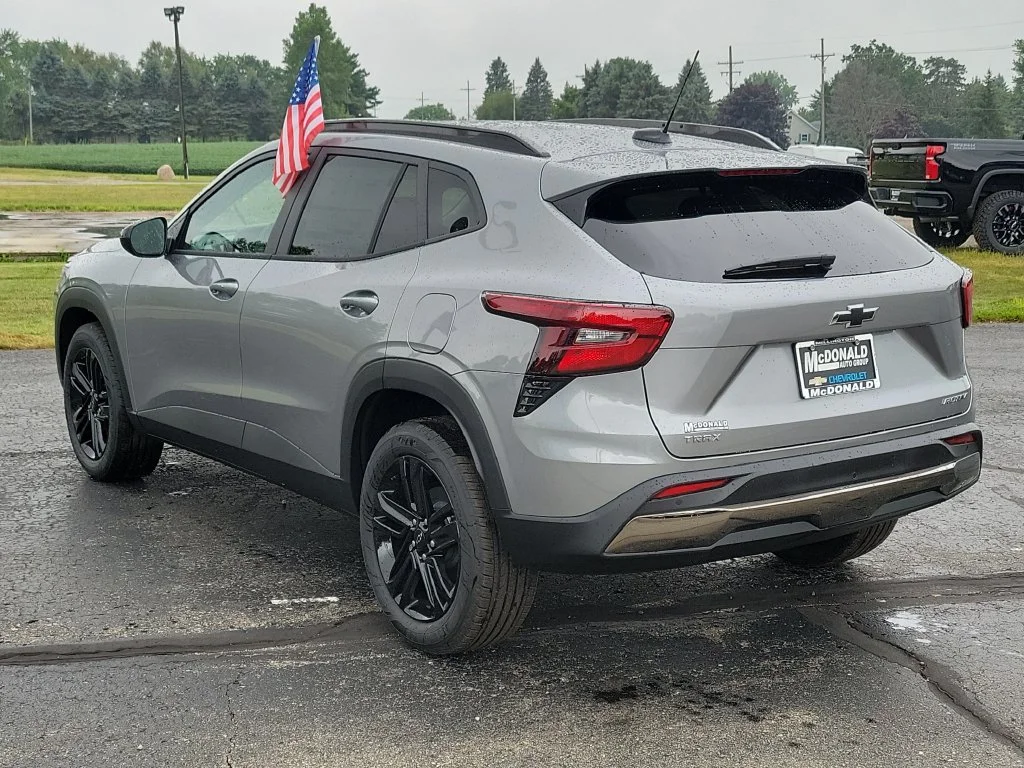 New 2026 Sterling Gray Metallic Chevrolet ACTIV image 4
