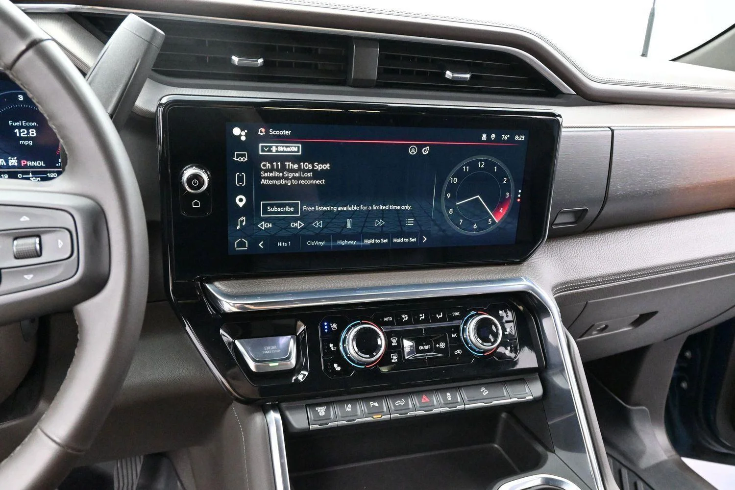 Used 2024 Downpour Metallic GMC Denali image 18