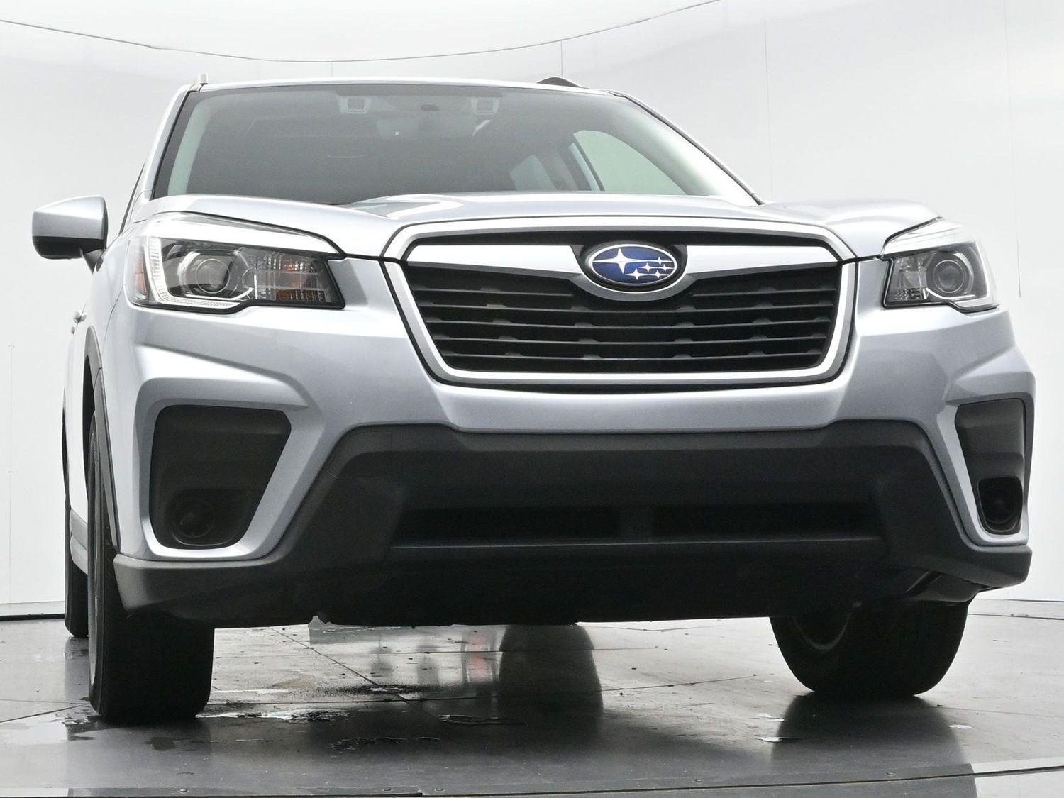 Used 2020 Ice Silver Metallic Subaru Premium image 42