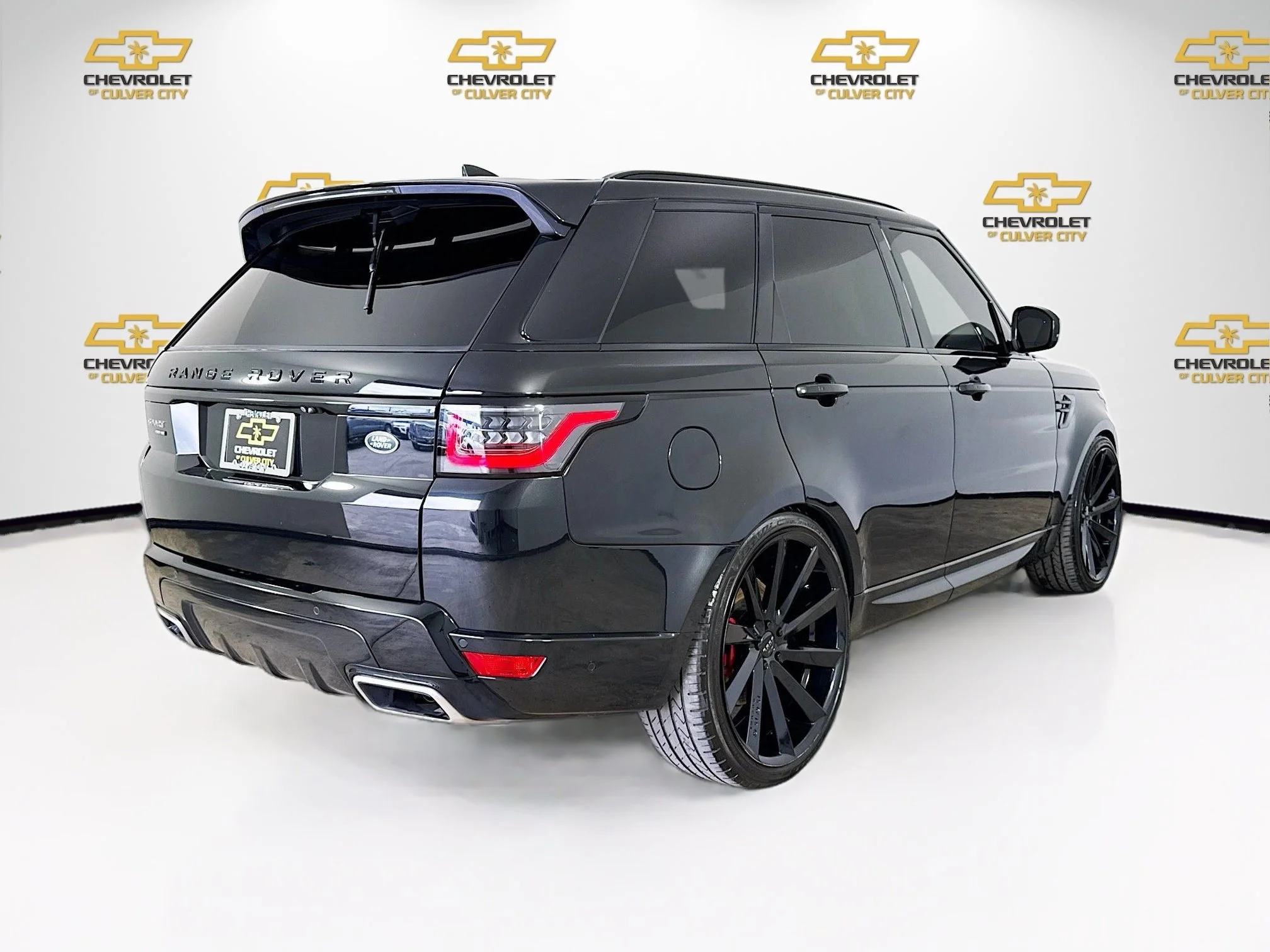 Used 2020  Land Rover HSE Dynamic image 8