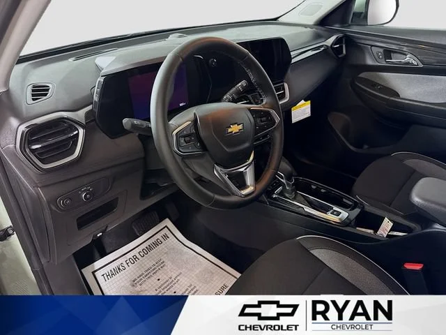 New 2026 Green Chevrolet LT image 9