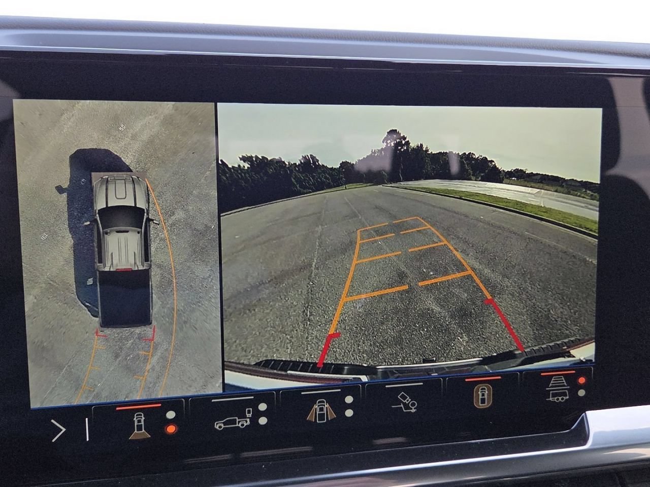 New 2026 Onyx Black GMC SLT image 13