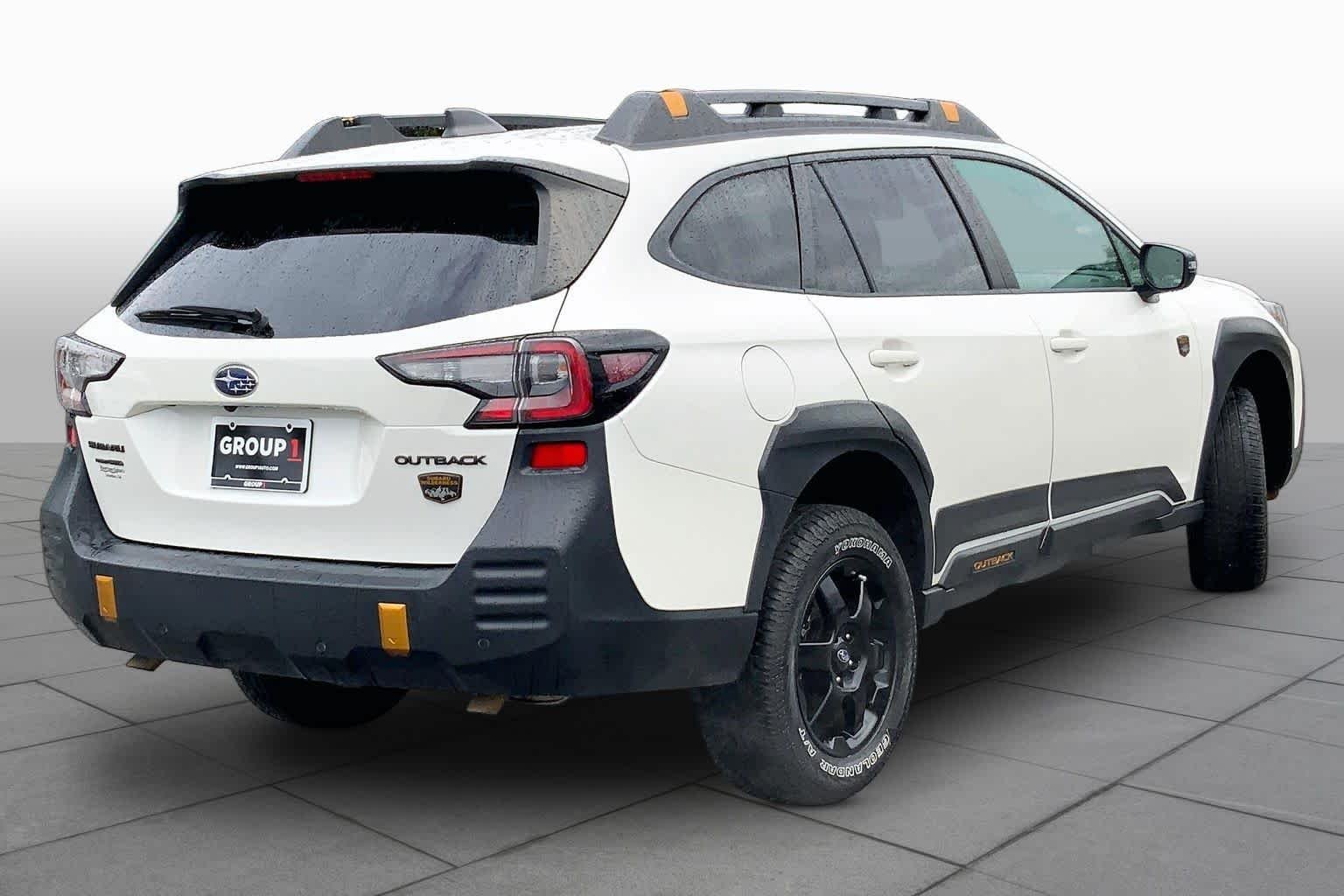 Used 2022 Crystal White Pearl Subaru Wilderness image 12