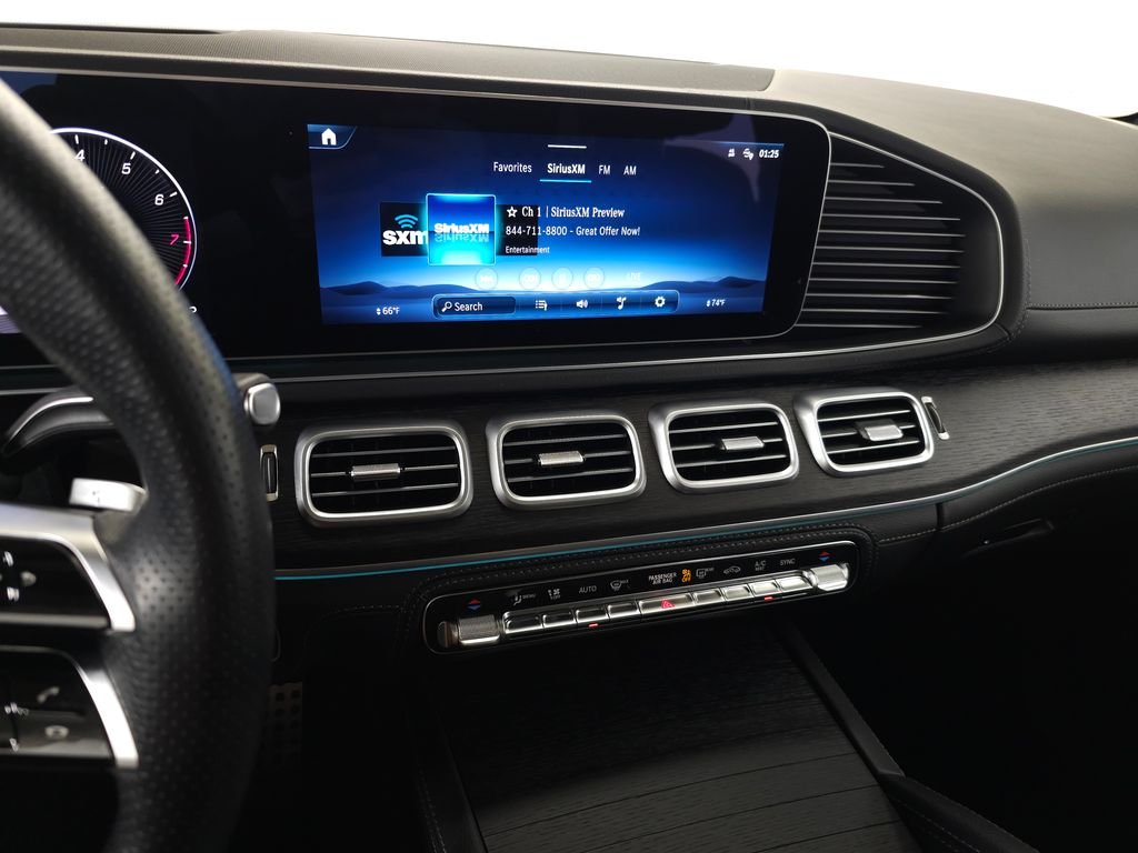 Used 2025 White Mercedes-Benz GLS 580 image 27