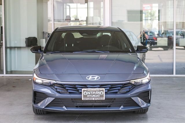 Certified Used 2025 Gray Hyundai SEL Sport image 4