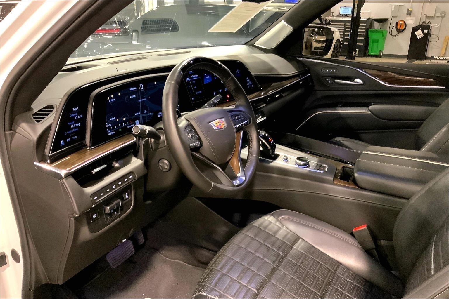 Used 2024 Crystal White Cadillac Sport Platinum image 17