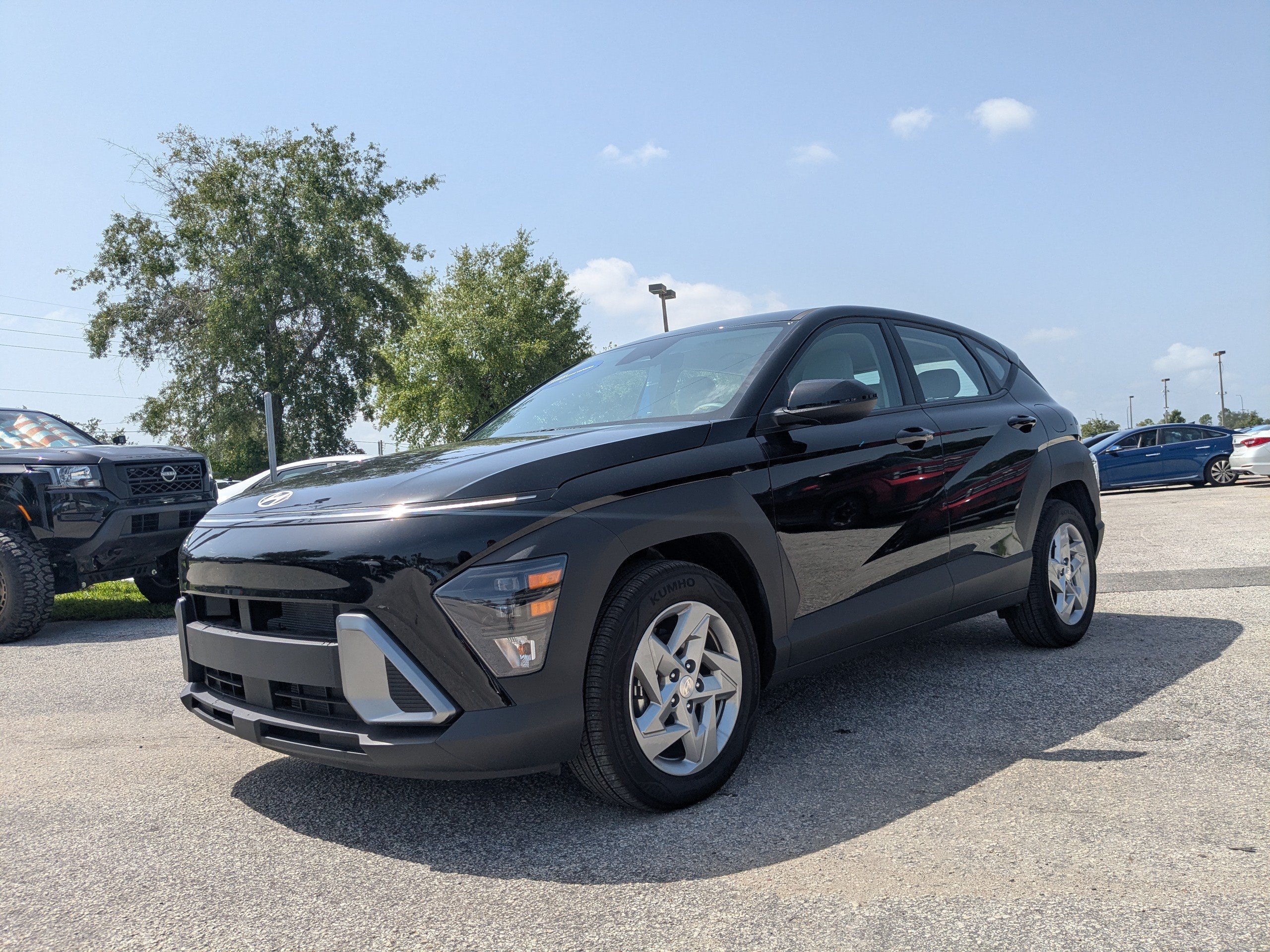 New 2026 Abyss Black Pearl Hyundai SE FWD image 9