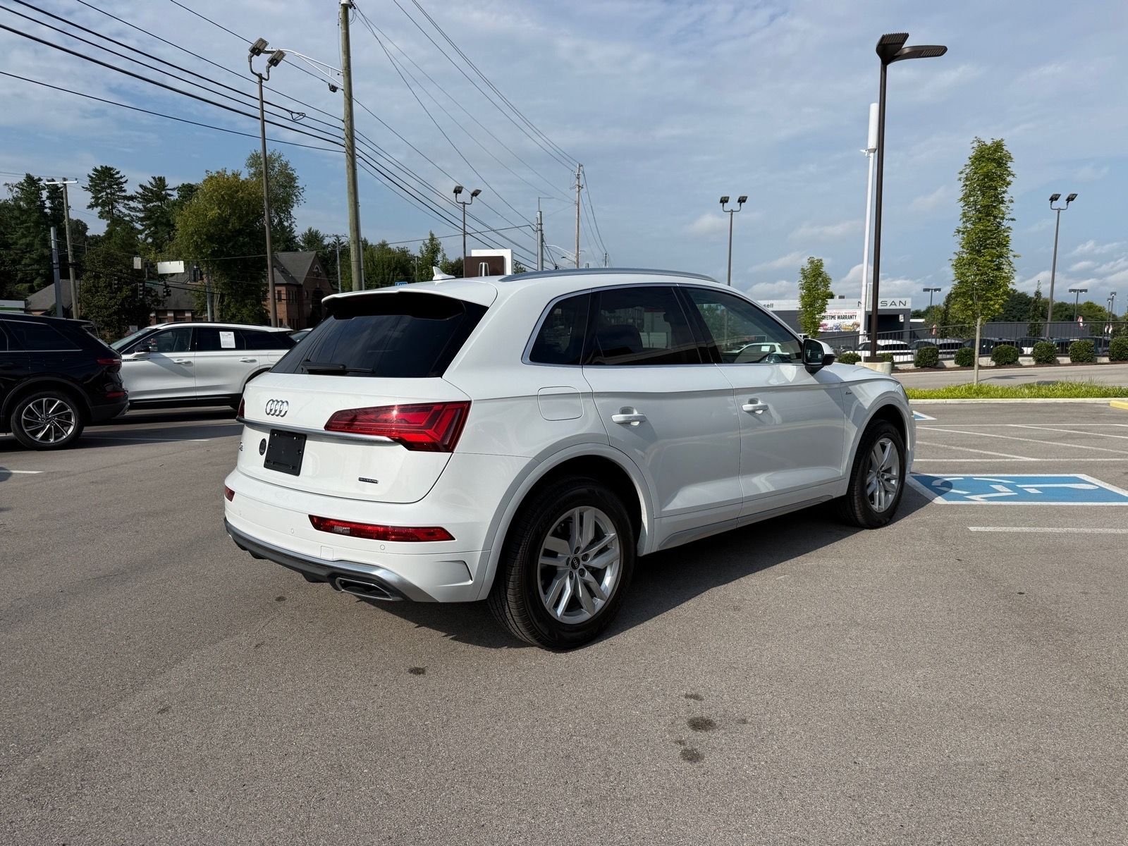 Used 2022 Glacier White Metallic Audi 45 S line Premium image 6