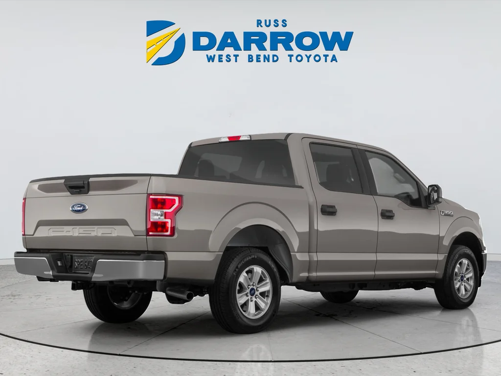 Used 2018 Gray Ford XLT image 3