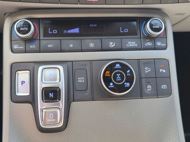 Certified Used 2025 Black Hyundai SE image 23