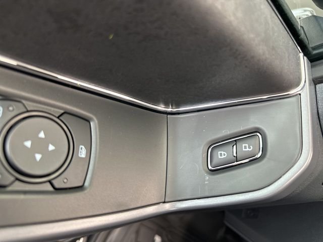 New 2026 Agate Black Metallic Ford XLT image 23