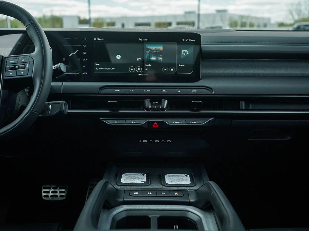 New 2027 Ebony Black Kia X-LINE SX AWD image 18