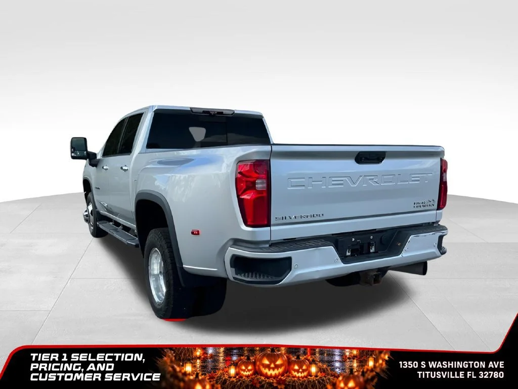 Used 2020 SILVER ICE METALLIC Chevrolet High Country image 5