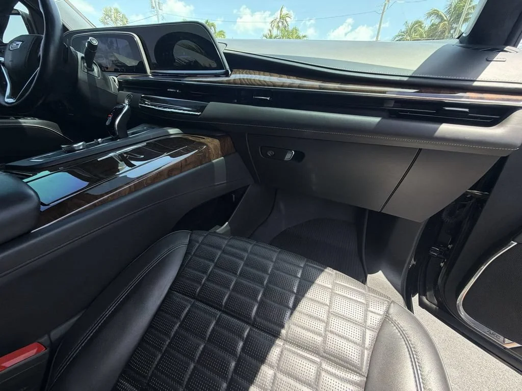 Used 2021 BLACK RAVEN Cadillac Sport Platinum image 35