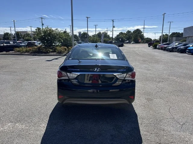 Used 2013 Black Hyundai Limited image 6