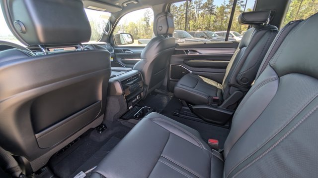 New 2026 Baltic Gray Metallic Clearcoat Jeep Limited Reserve image 32